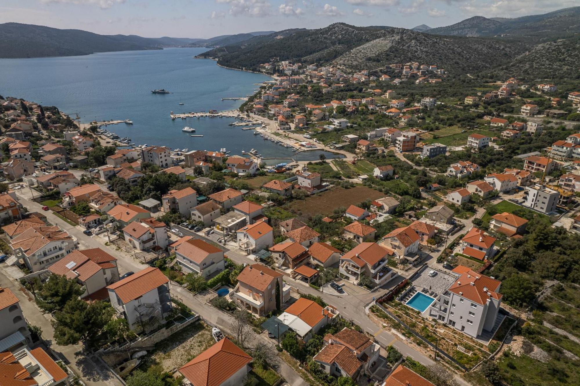 Villa Barbara & Zoran With Free Parking And Heated Swimming Pool Seget Vranjica Exterior photo
