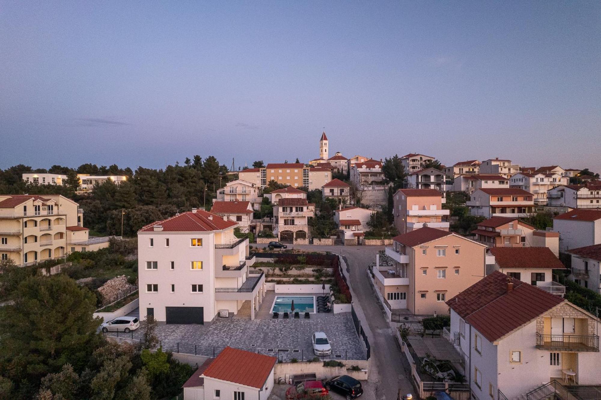 Villa Barbara & Zoran With Free Parking And Heated Swimming Pool Seget Vranjica Exterior photo