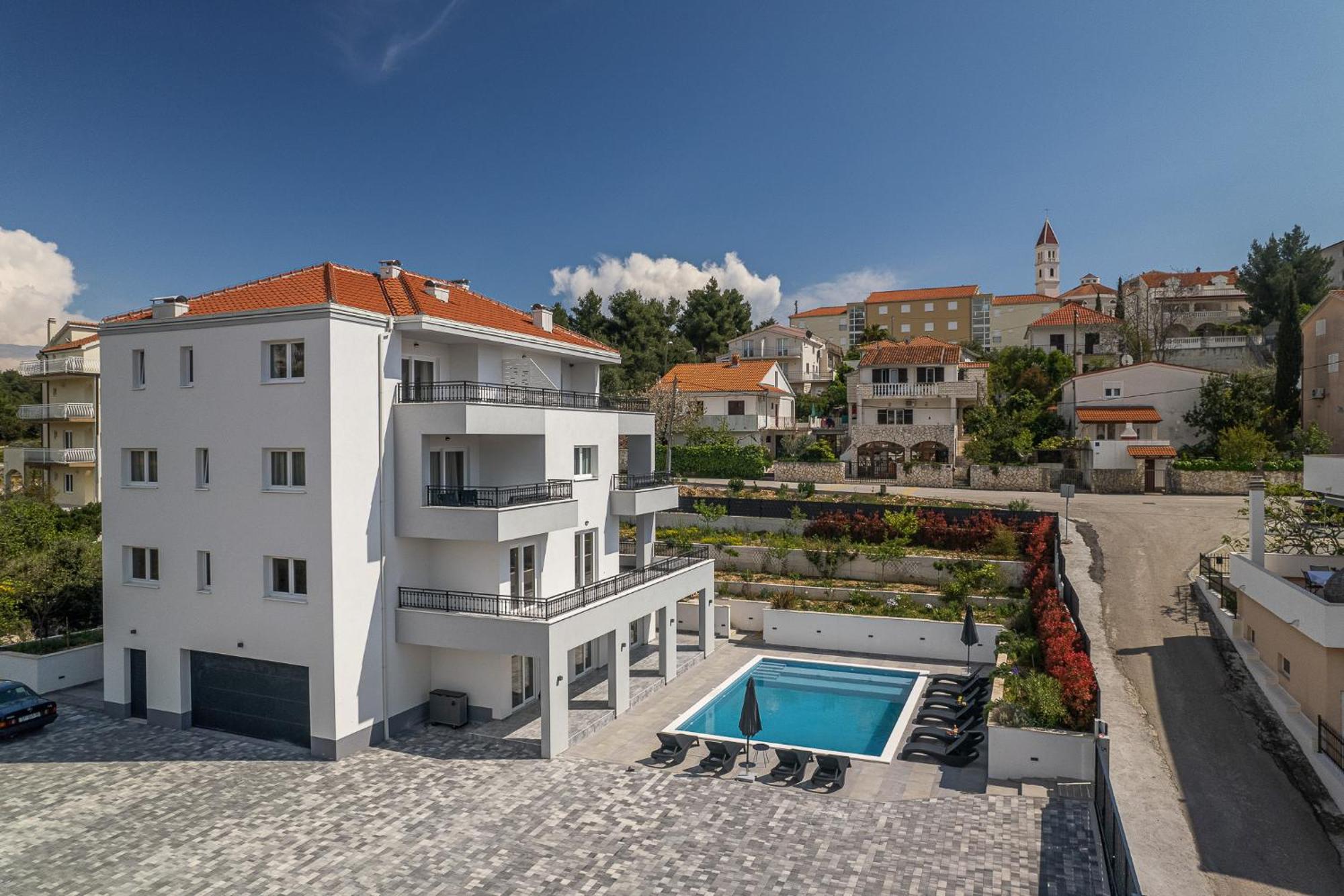 Villa Barbara & Zoran With Free Parking And Heated Swimming Pool Seget Vranjica Exterior photo