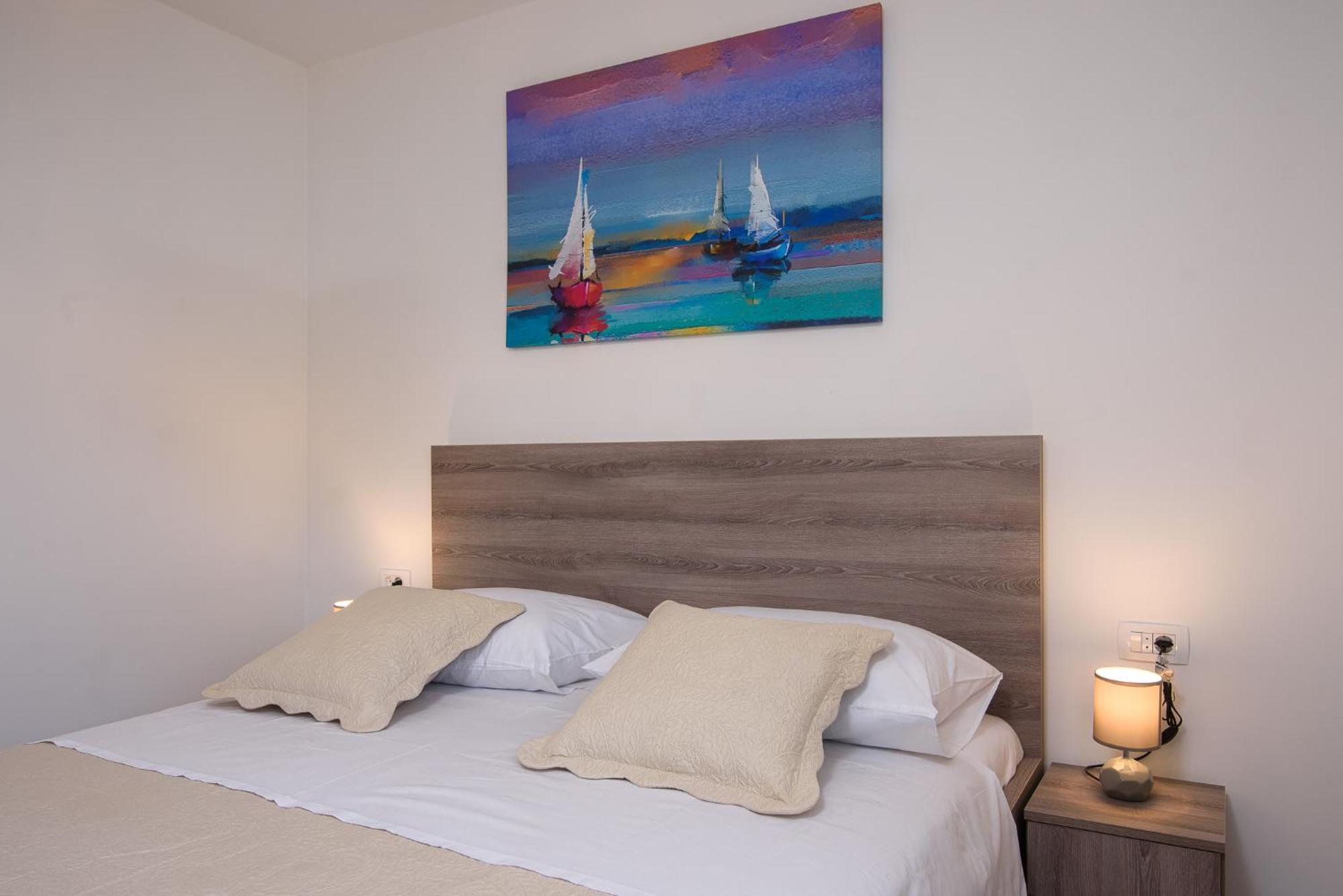 Villa Barbara & Zoran With Free Parking And Heated Swimming Pool Seget Vranjica Exterior photo